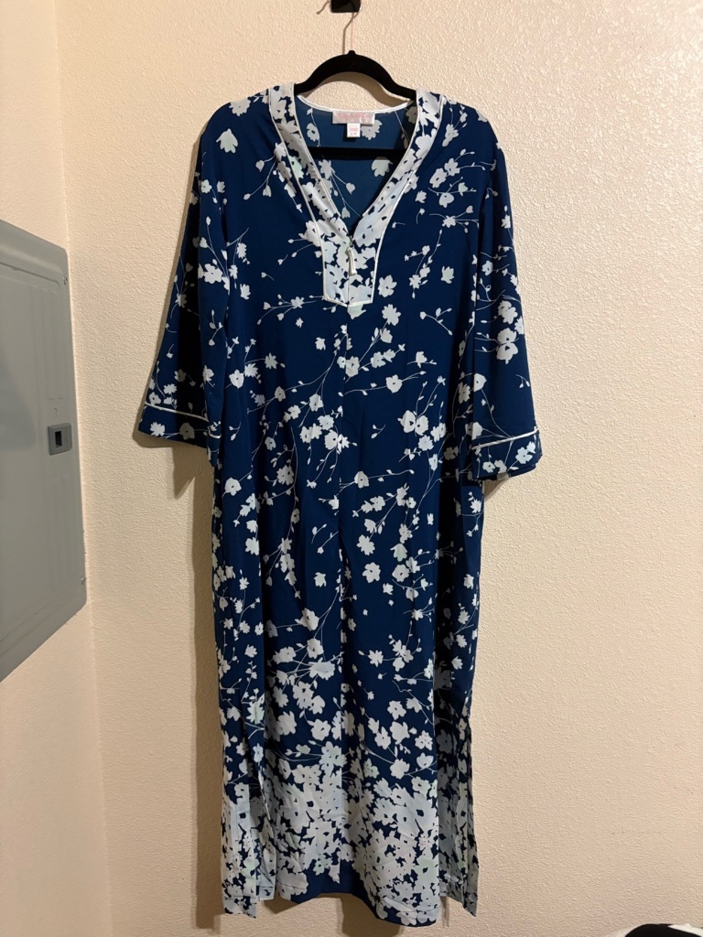 Oscar de la Renta Navy Blue Floral maxi lounge wear - Picture 1 of 6